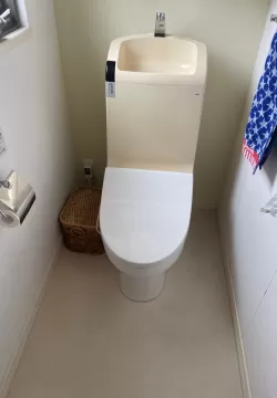 西宮市でトイレの交換工事のサムネイル