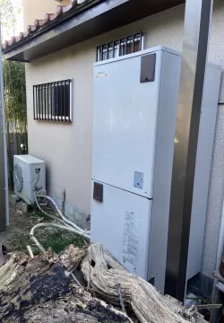 給湯器交換工事　伊丹市のサムネイル