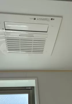 芦屋市　浴室暖房乾燥機設置工事のサムネイル